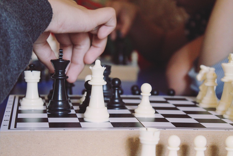 Решение шахматных задач: турнир для школьников пройдет онлайн