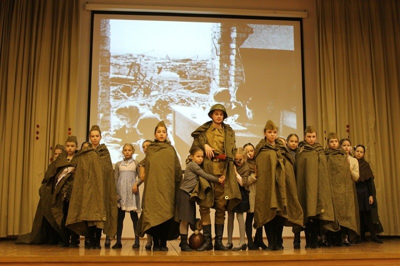 Театр танца «Миниатюра» школы № 2001 поздравил ветеранов