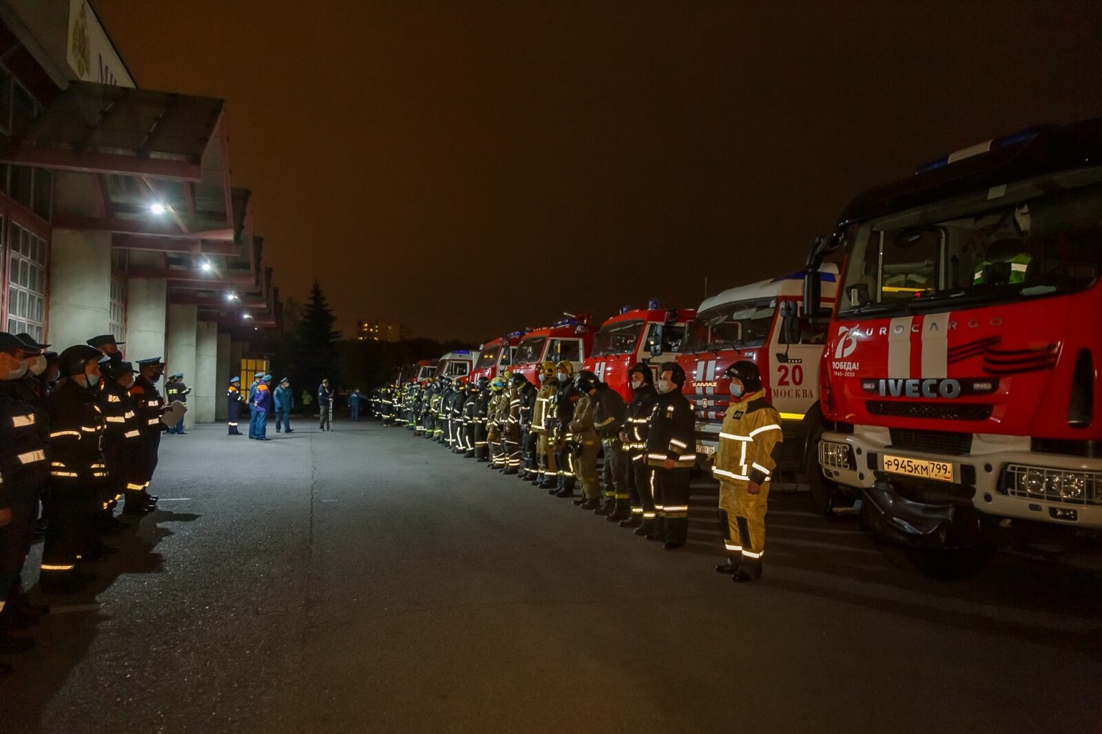Группировка столичного МЧС привлечена к тушению пожара под Рязанью
