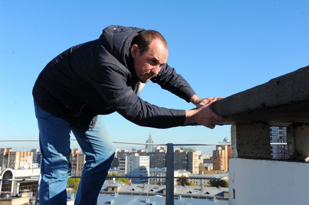 Больше 150 крыш на юге Москвы отремонтируют в этом году