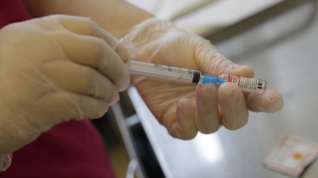 Специалисты доказали эффективность плазмы доноров с вакциной «Спутник V»
