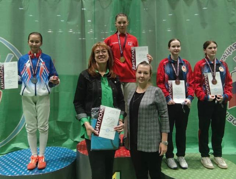 Победительницей открытого турнира по фехтованию стала воспитанница ФСО «Юность Москвы»
